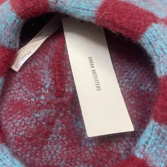 NWT URBAN OUTFITTERS beret - Picture 6 of 6